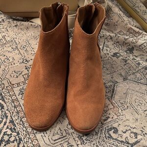 Dolce Vita Women's Tan Suede Ankle Boots 8.5